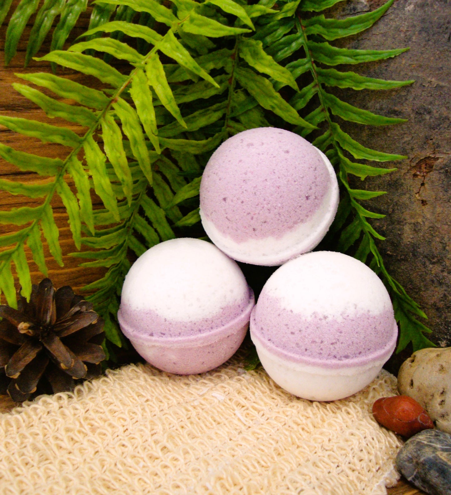 Bath Bomb: Black Raspberry Vanilla