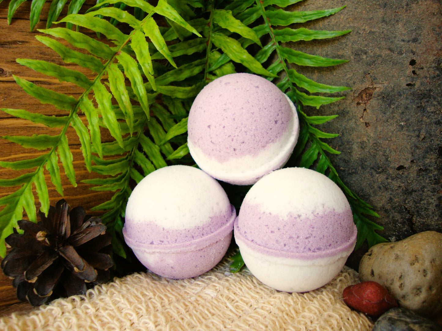 Bath Bomb: Black Raspberry Vanilla