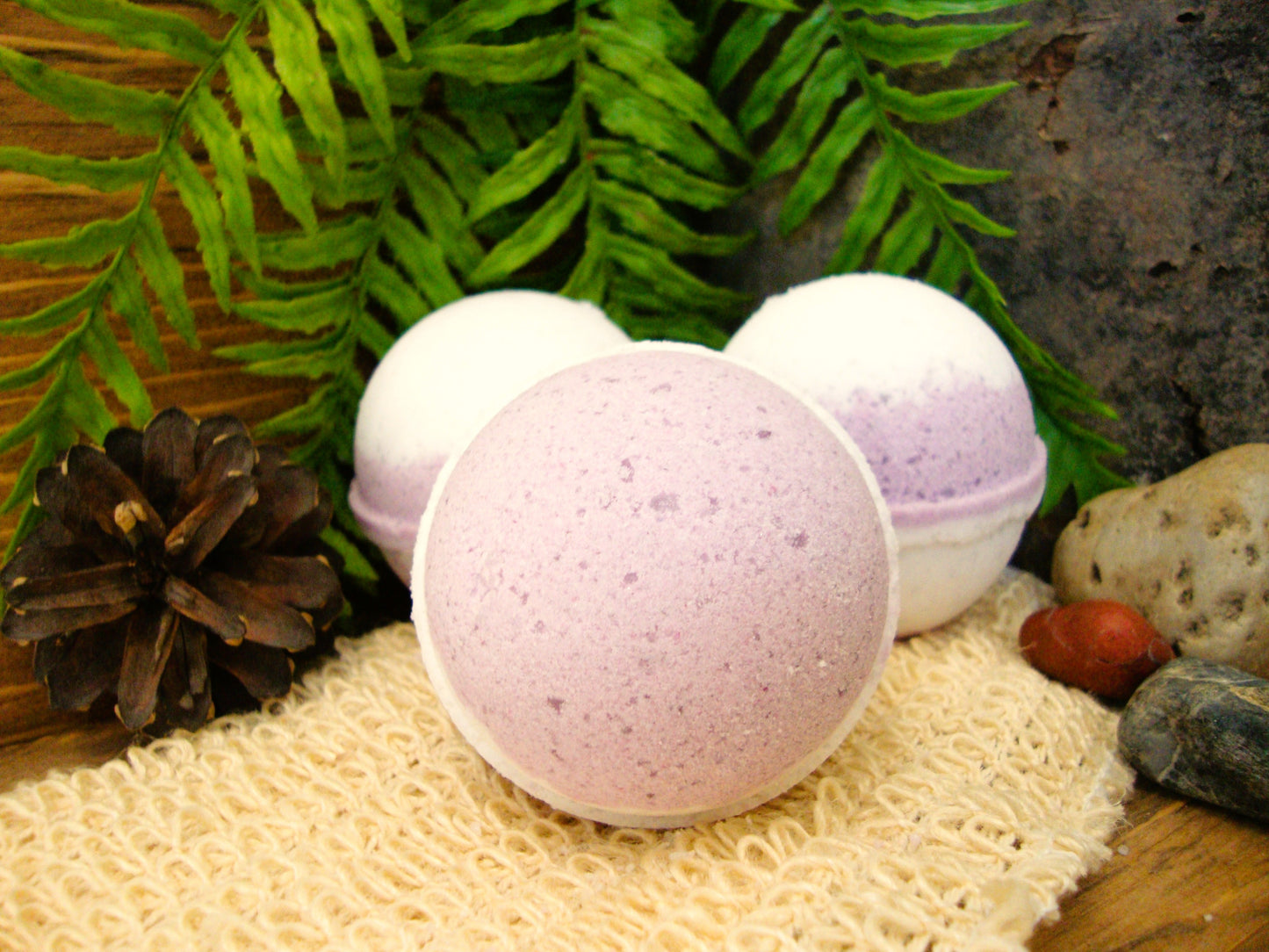 Bath Bomb: Black Raspberry Vanilla