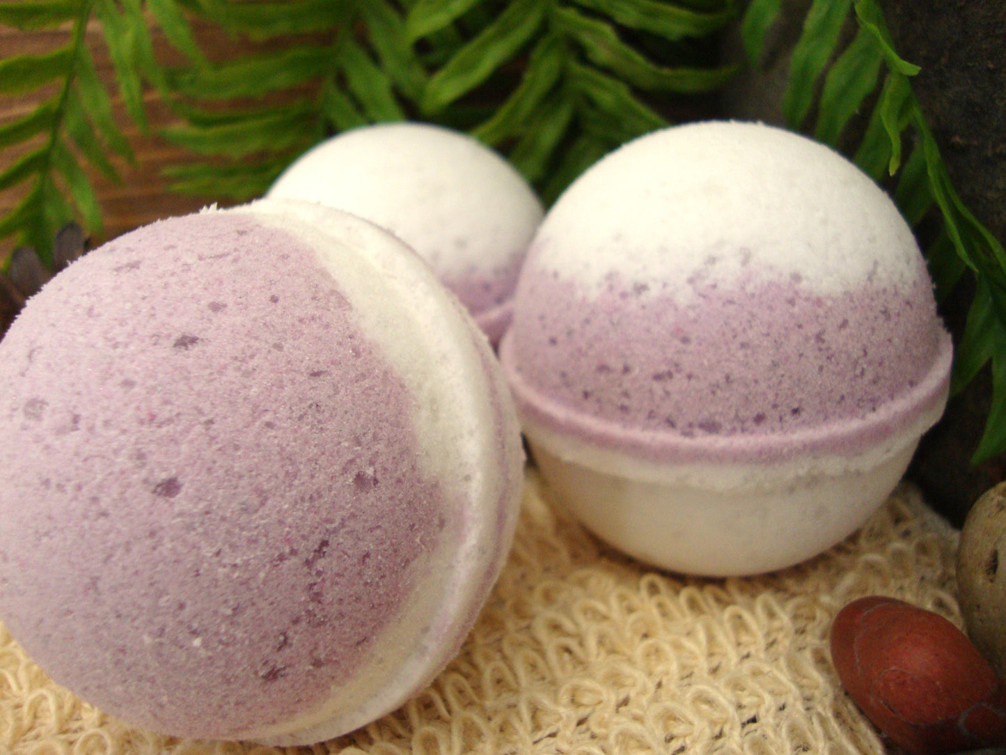 Bath Bomb: Black Raspberry Vanilla